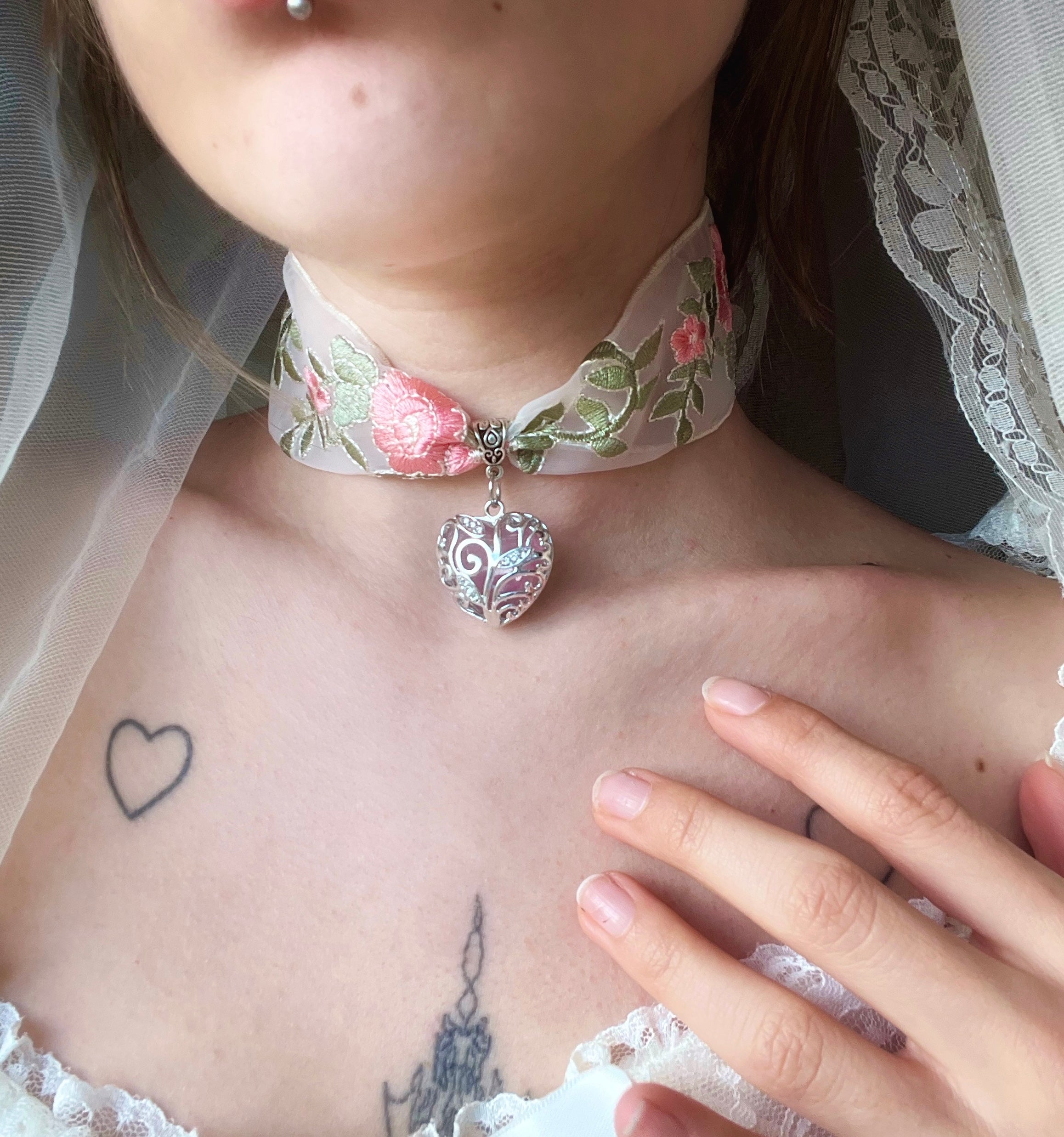 ♡ Lace & Fabric ♡