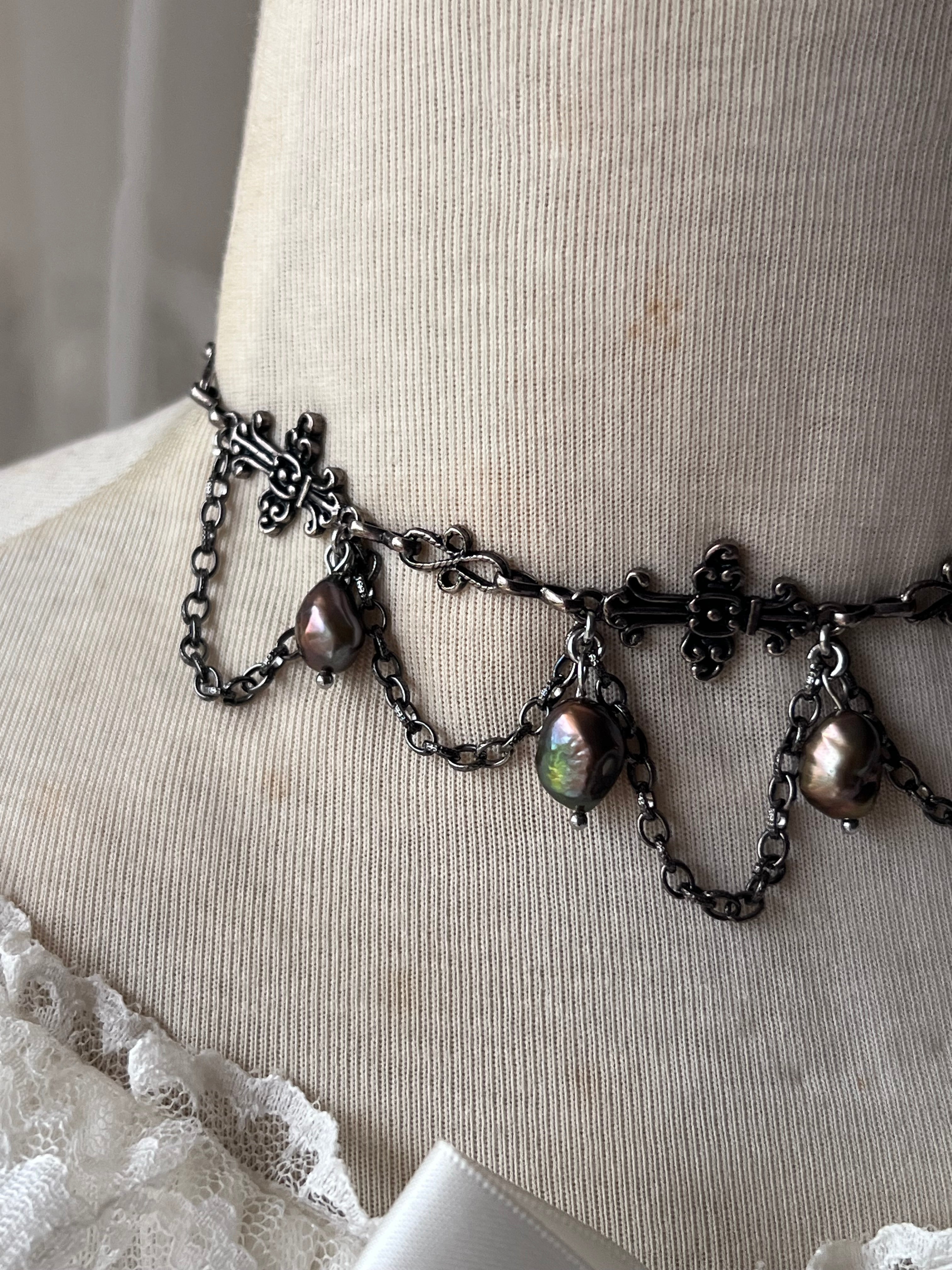 Ghost bride choker/necklace ⋆.° ⋆♱⋆