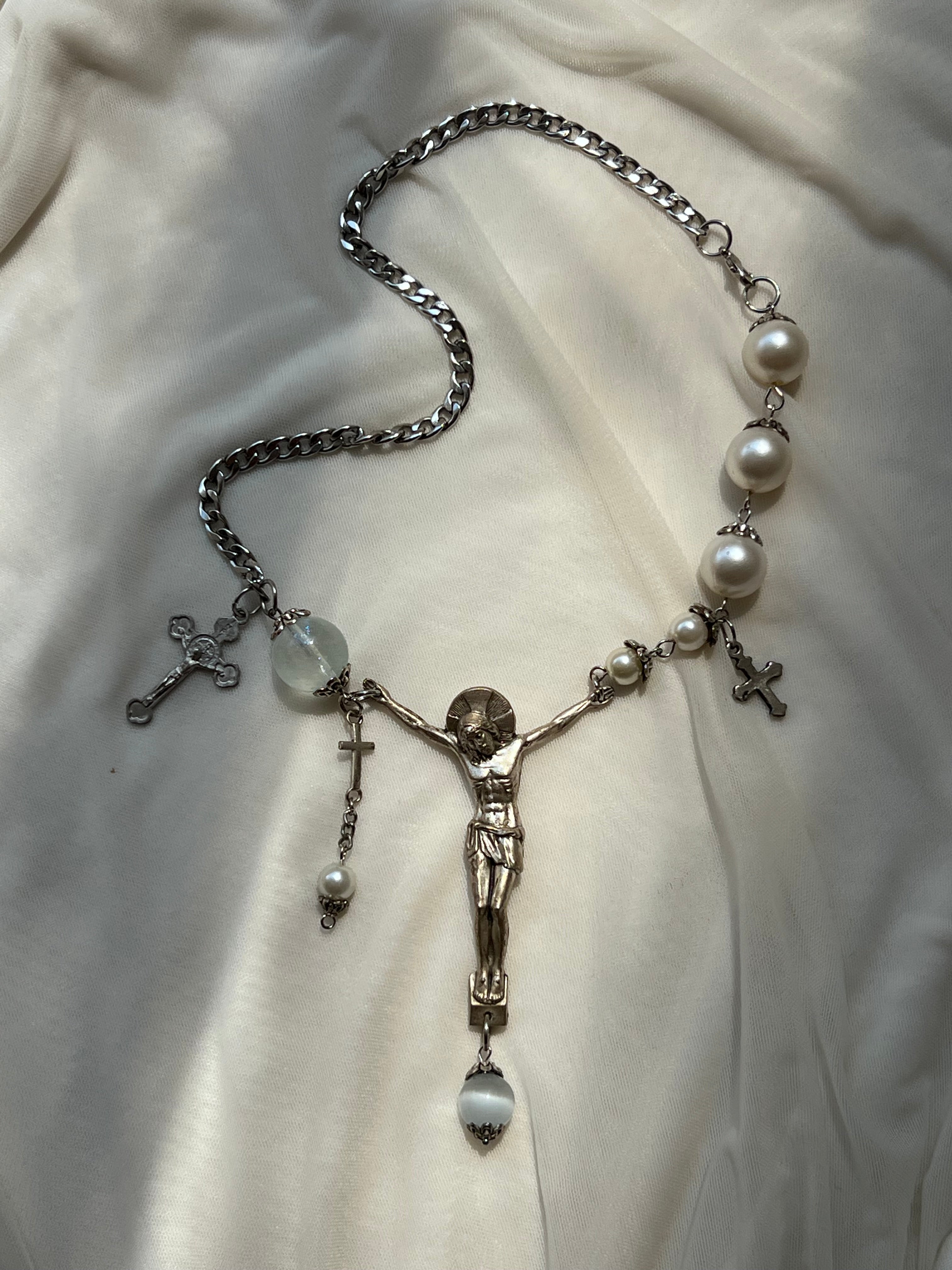 ⋆.° ⋆♱⋆The chapel necklace ⋆.° ⋆♱⋆