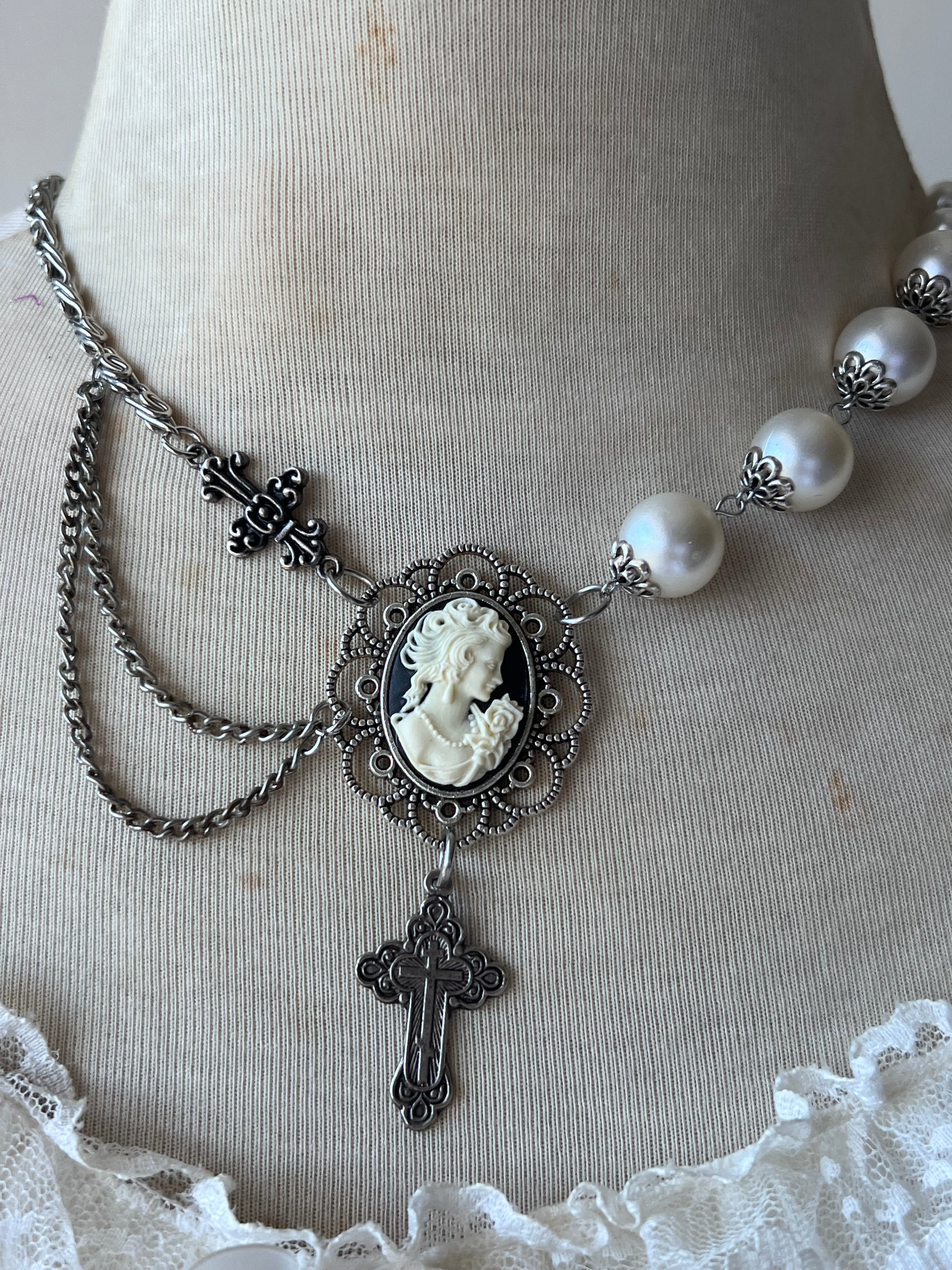 The lost bride necklace 𓂃 ࣪˖ ִֶ♱ ྀིྀ