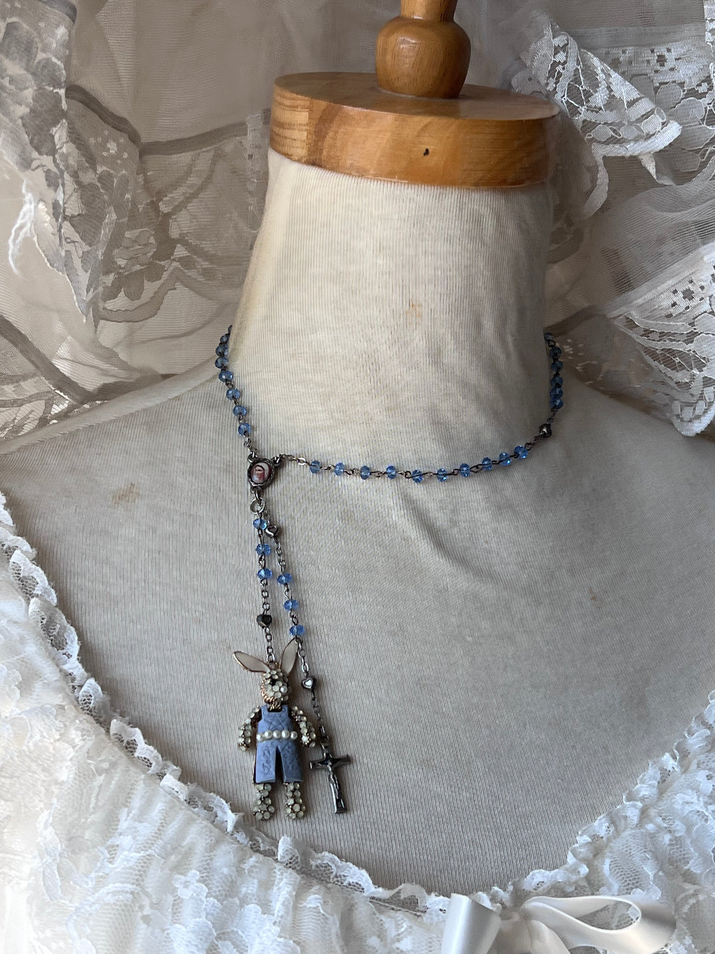 Blue lullaby °‧🫧⋆.🐇་༘࿐