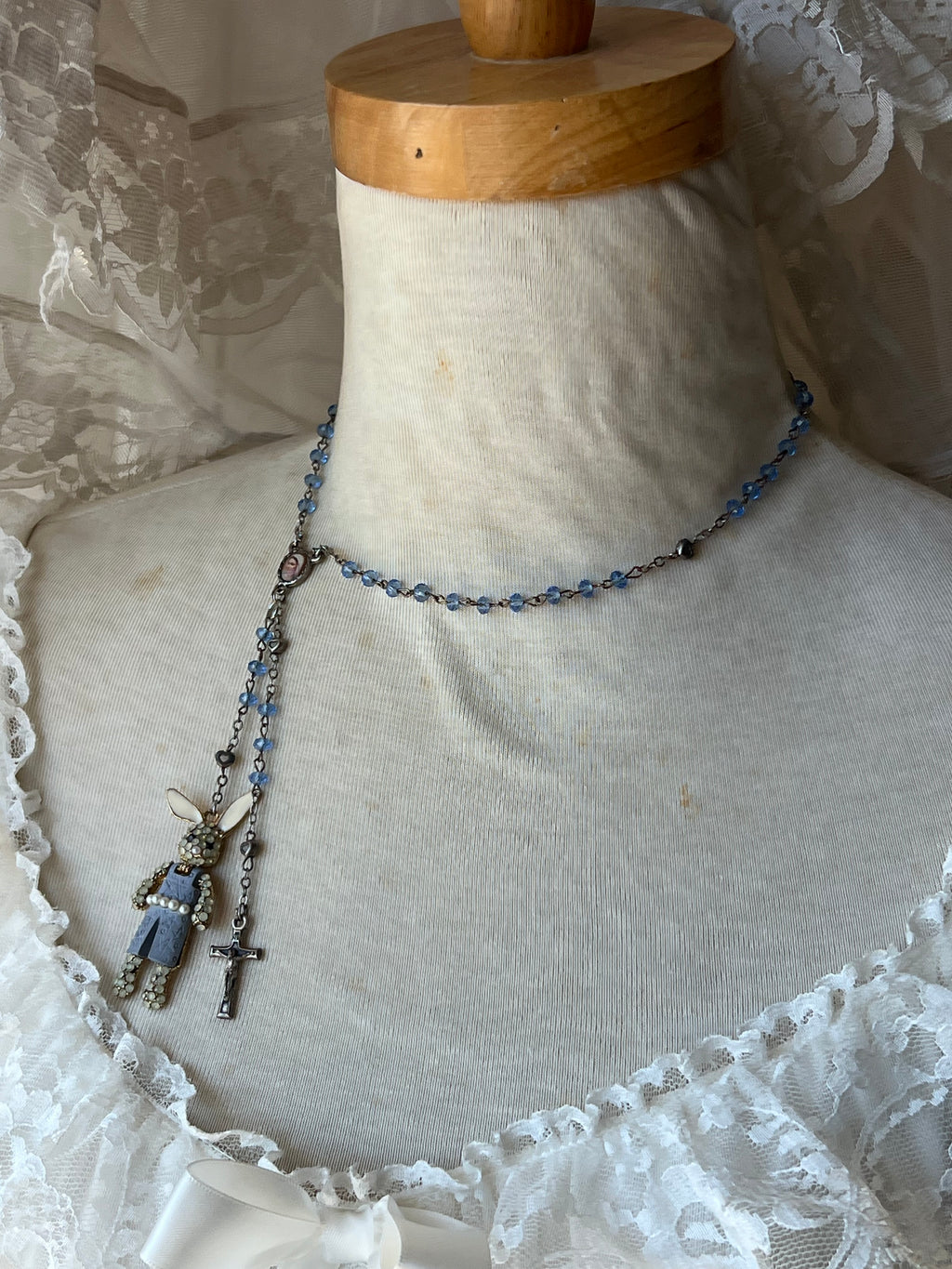 Blue lullaby °‧🫧⋆.🐇་༘࿐