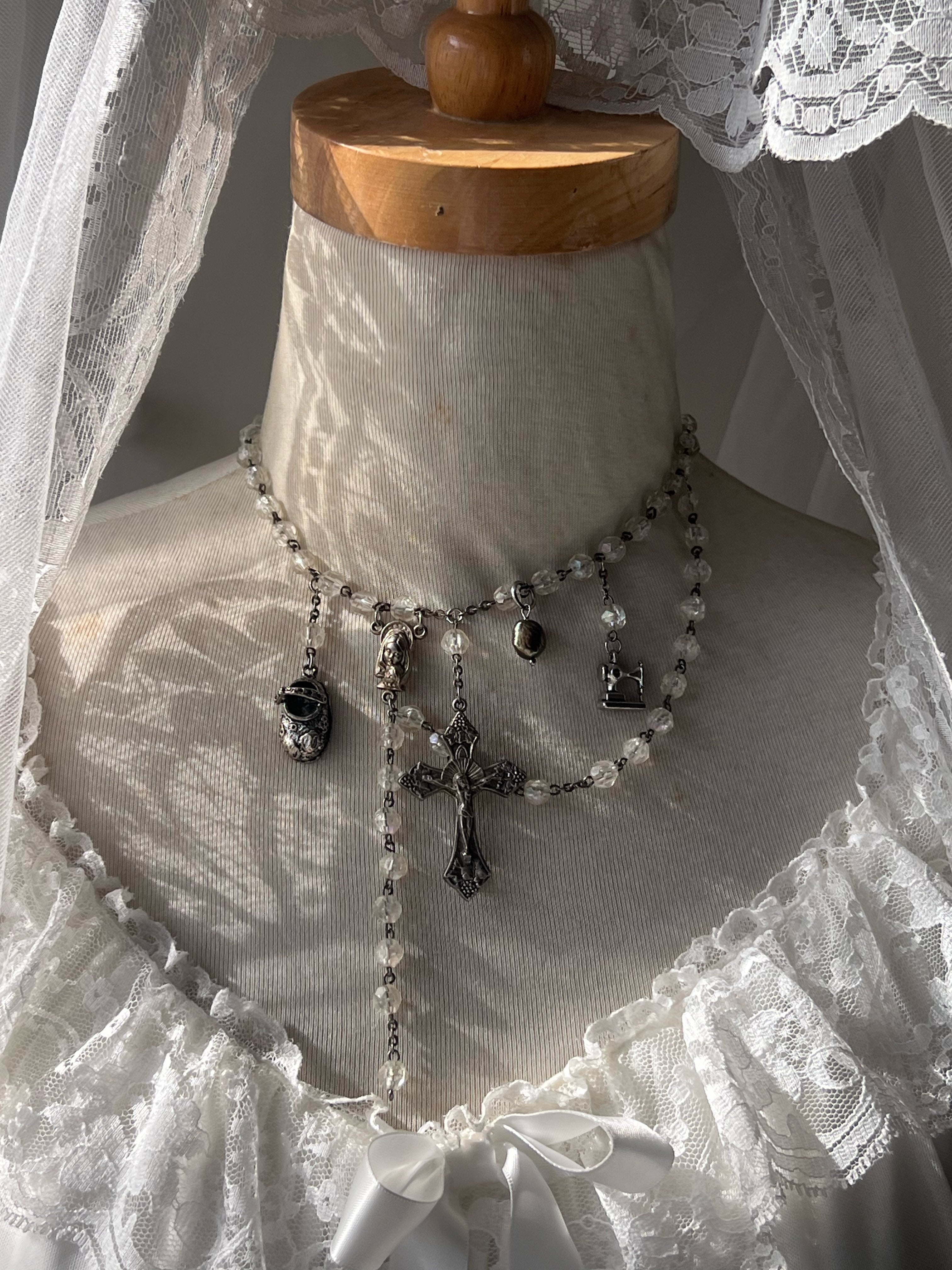 Keeper of trinkets necklace 𐙚₊˚⊹♡ ✃