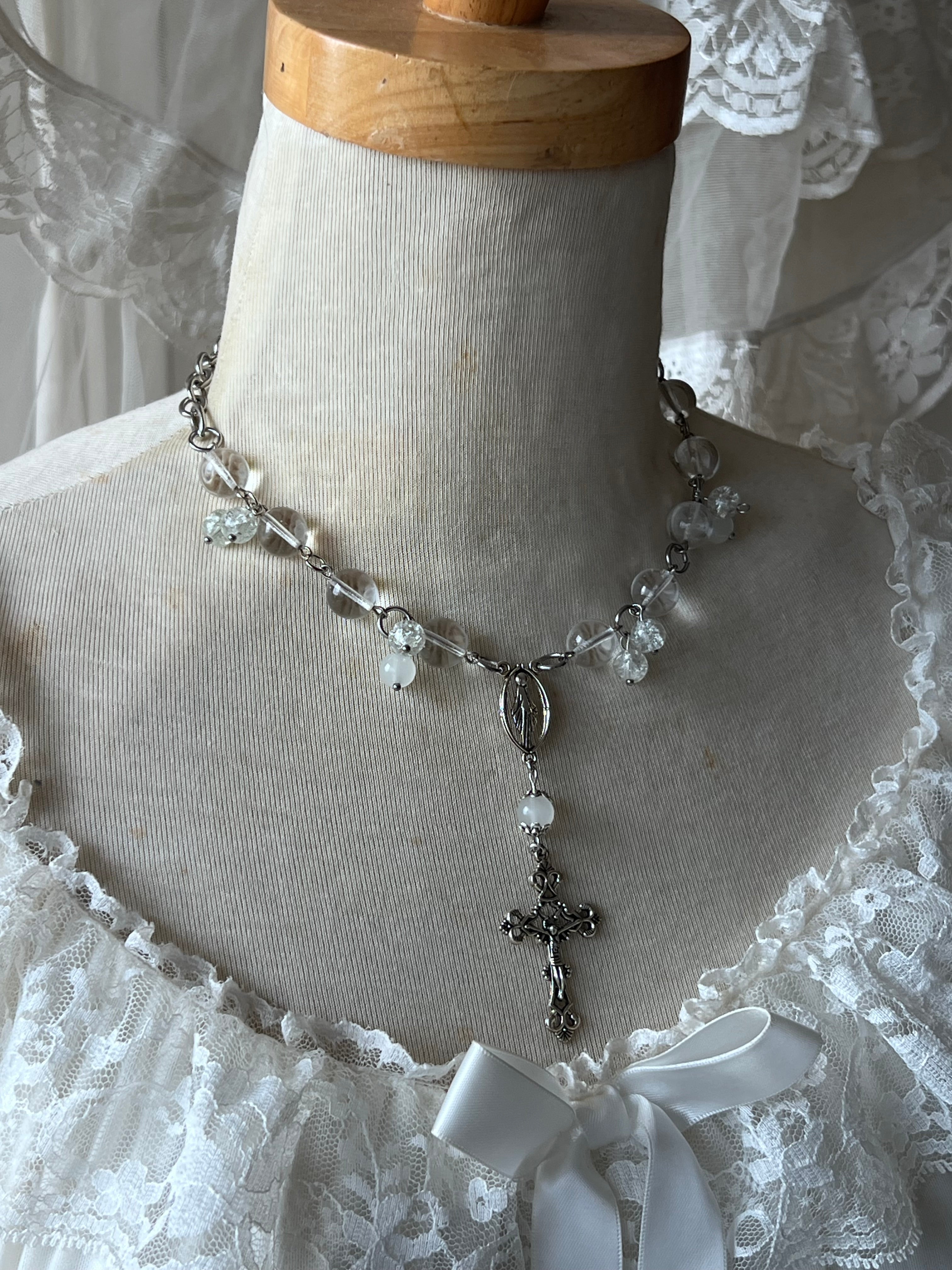 Frost rosary necklace ࣪ ִֶָ🪽་༘࿐