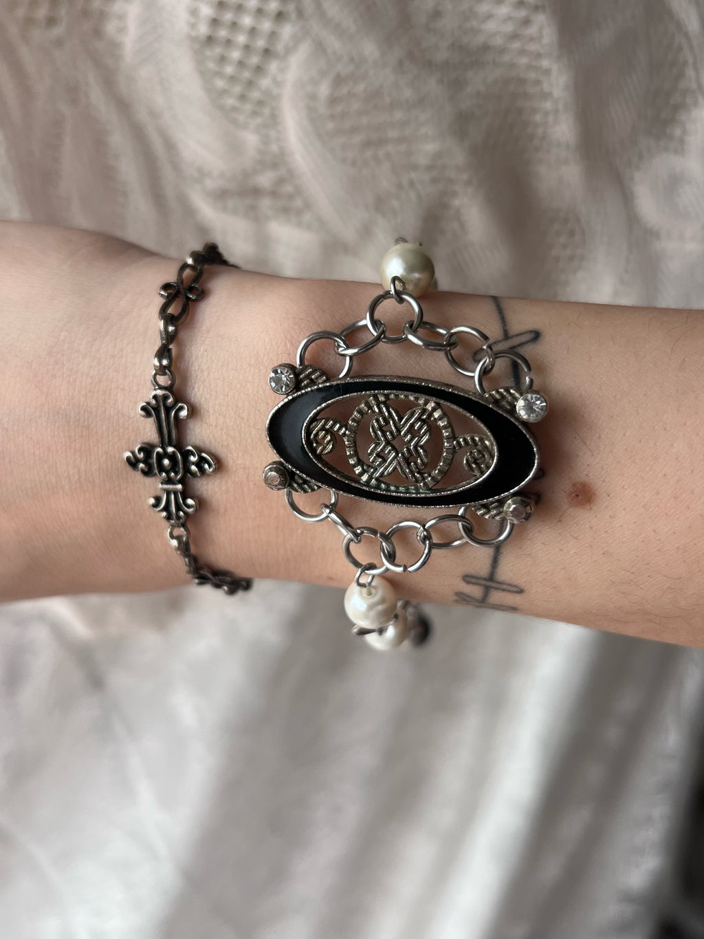 Bracelets relic set . ⋆ 🀥˚⊹♡