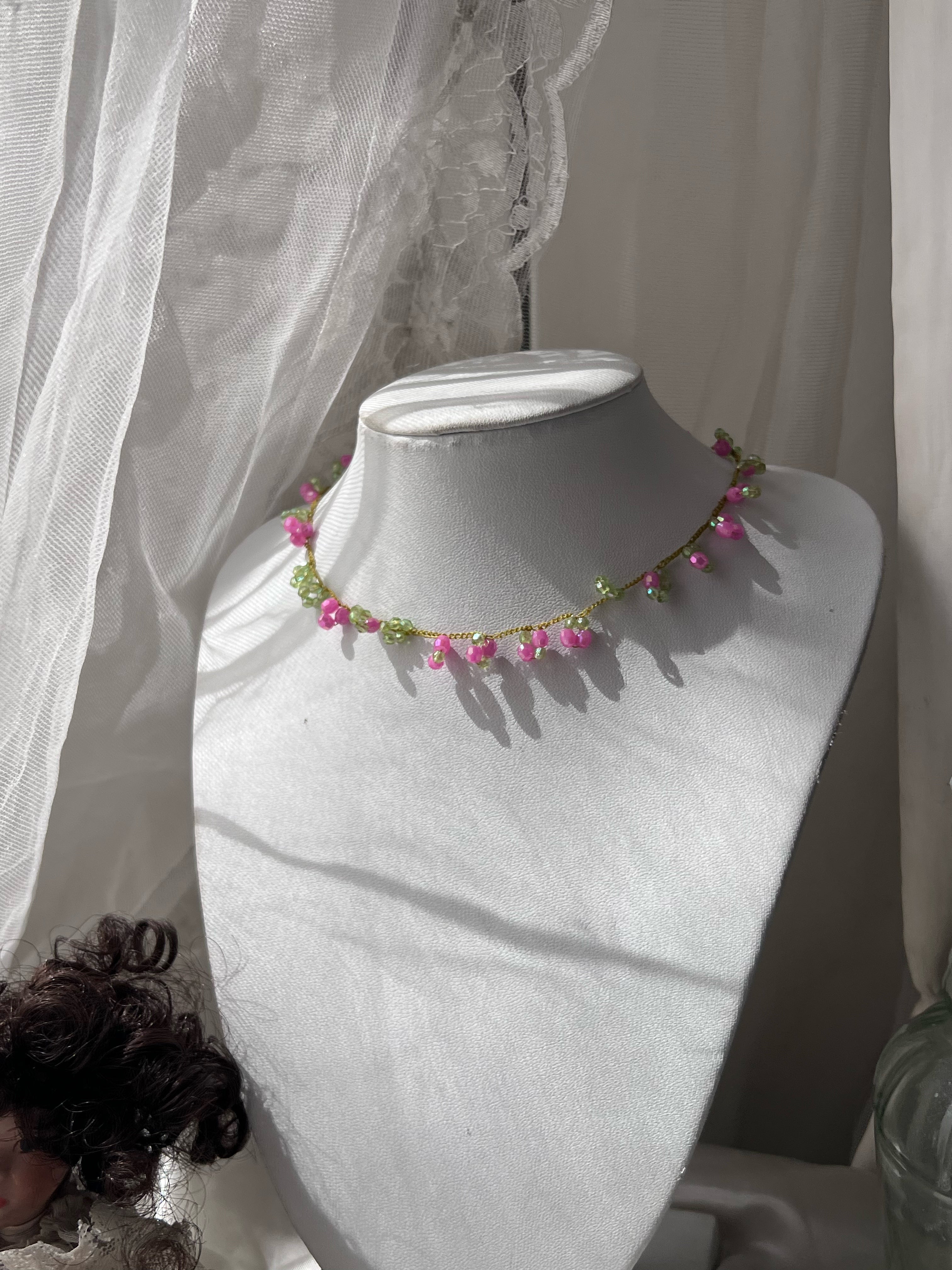 Lush garden choker/ necklace💗⋆˚✿˖°🌱