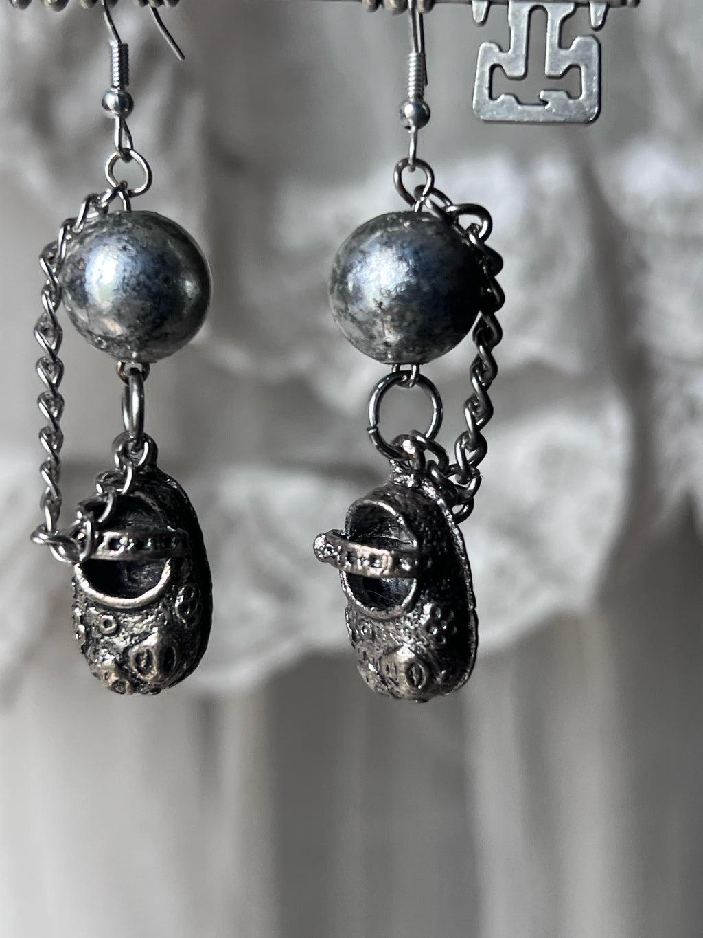 Mary jane earrings ✩°｡🧸