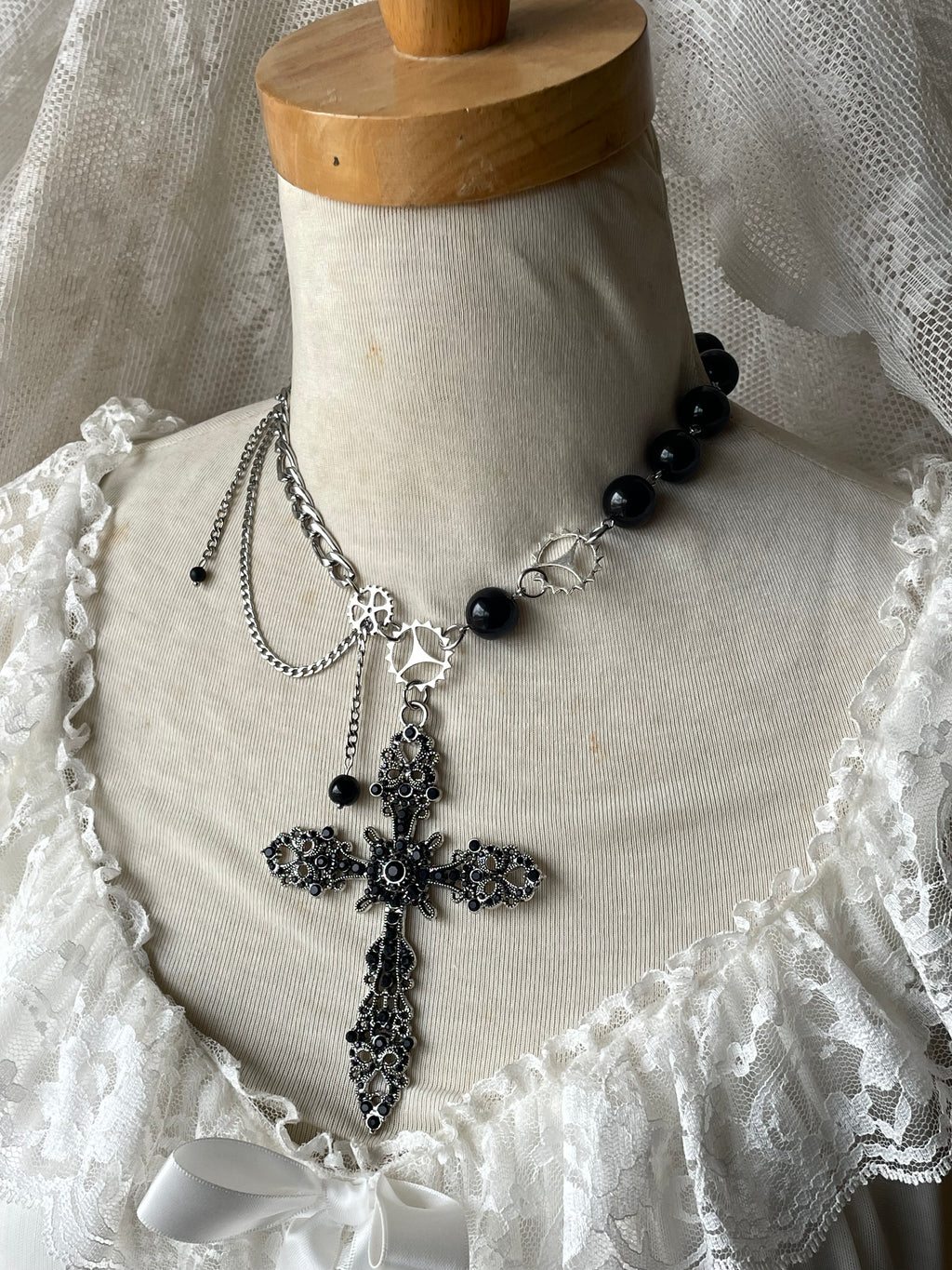 Midnight relic necklace ‎⊹₊☾☽˚｡𓍯
