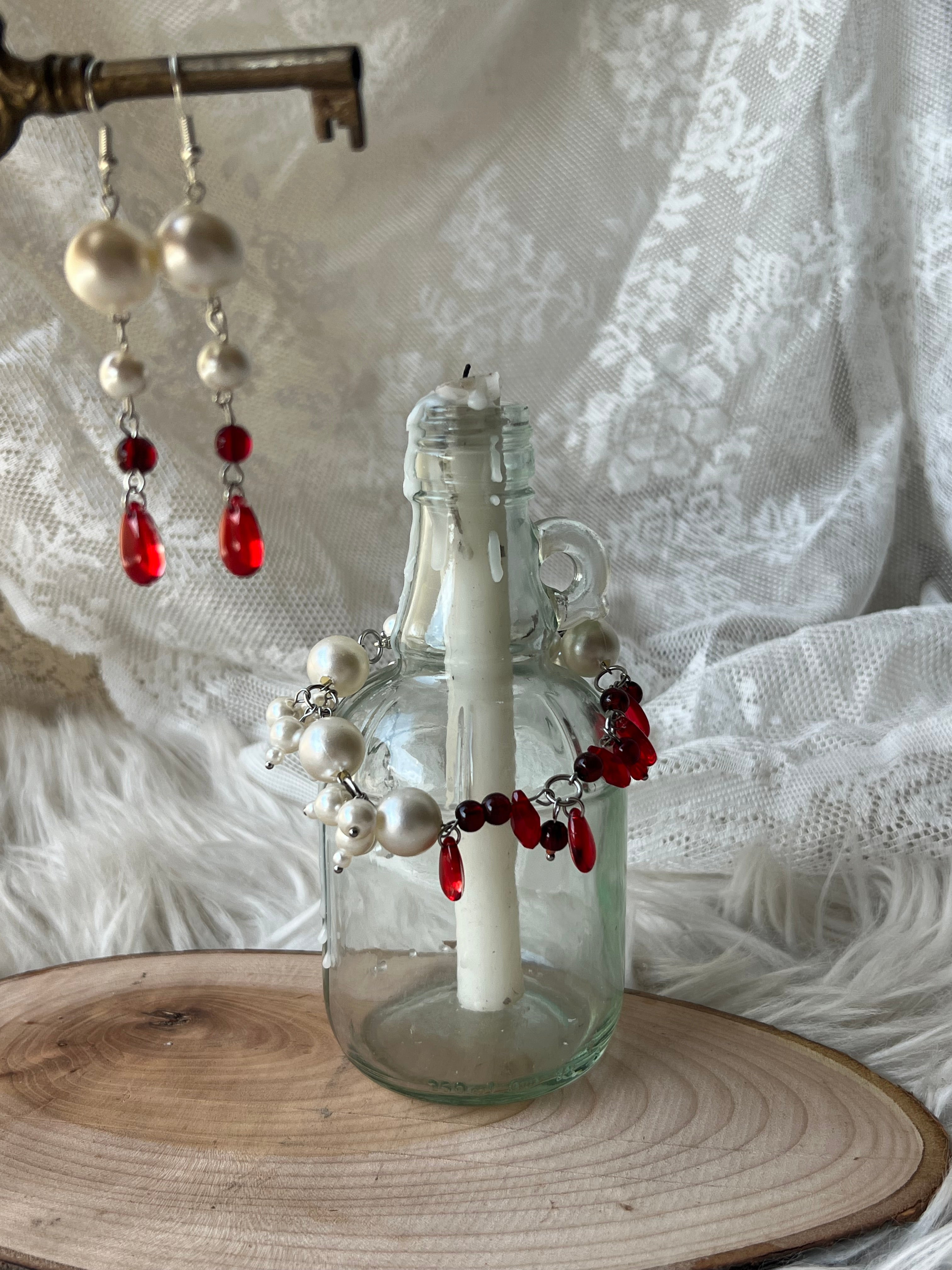 ⋆♱⋆🩸˚ Nosferatu’s Bride earrings ⋆♱⋆🩸˚