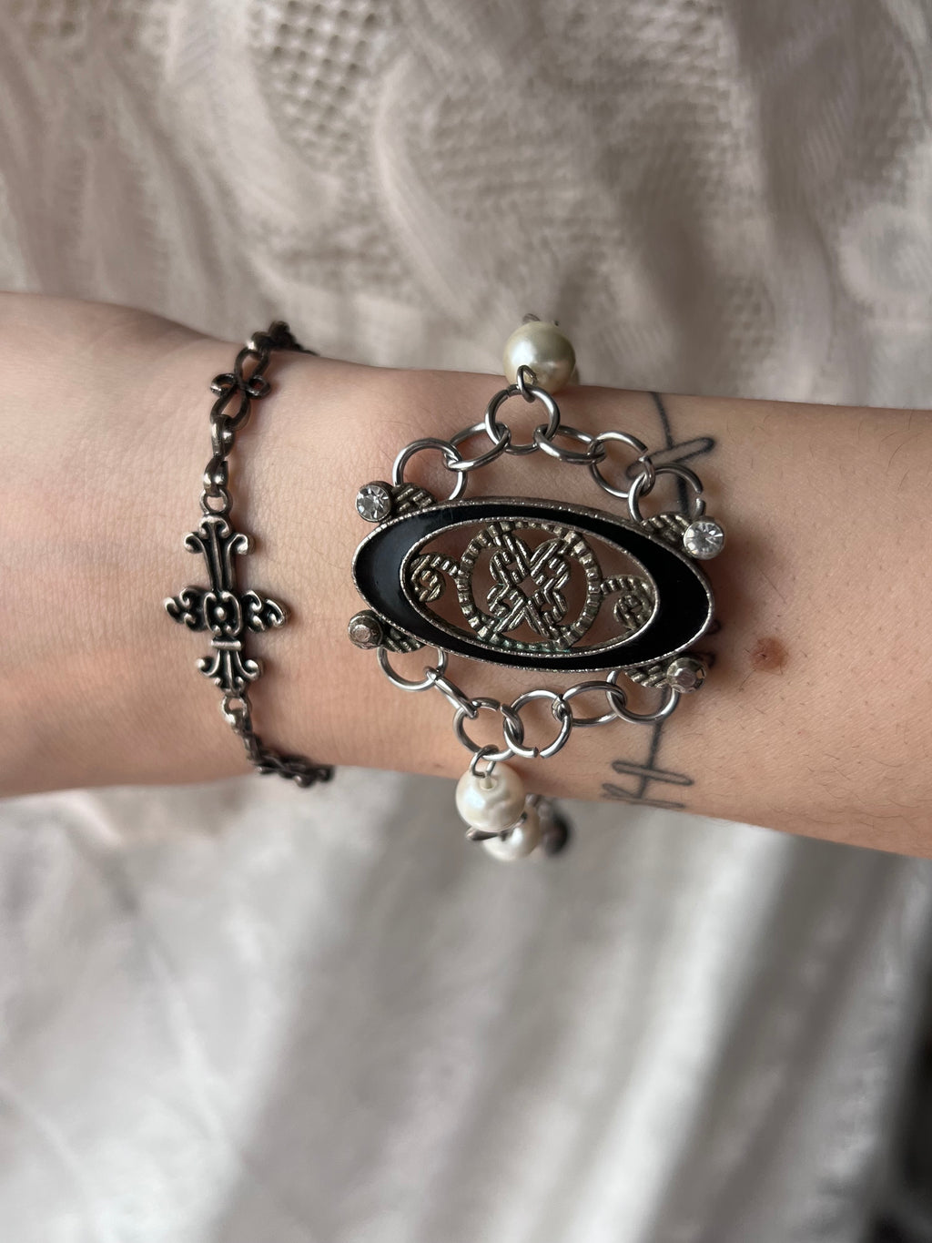♧ Glassy bracelets ♤ ๋࣭ ࣪ ˖🎐