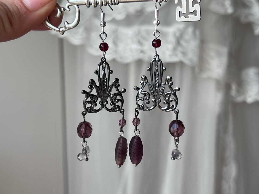 Crimson earrings 🀥˚⊹♡