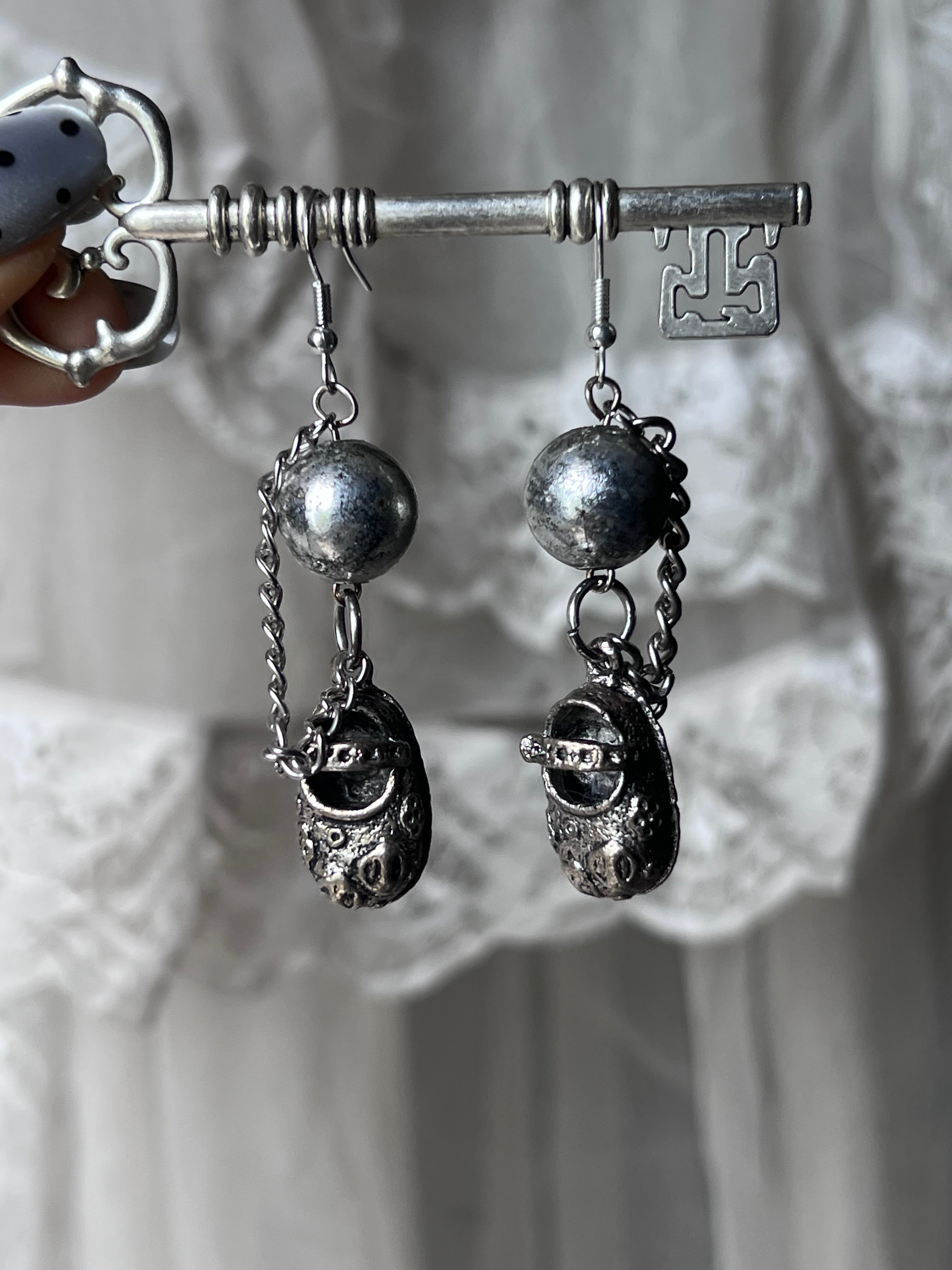 Mary jane earrings ✩°｡🧸