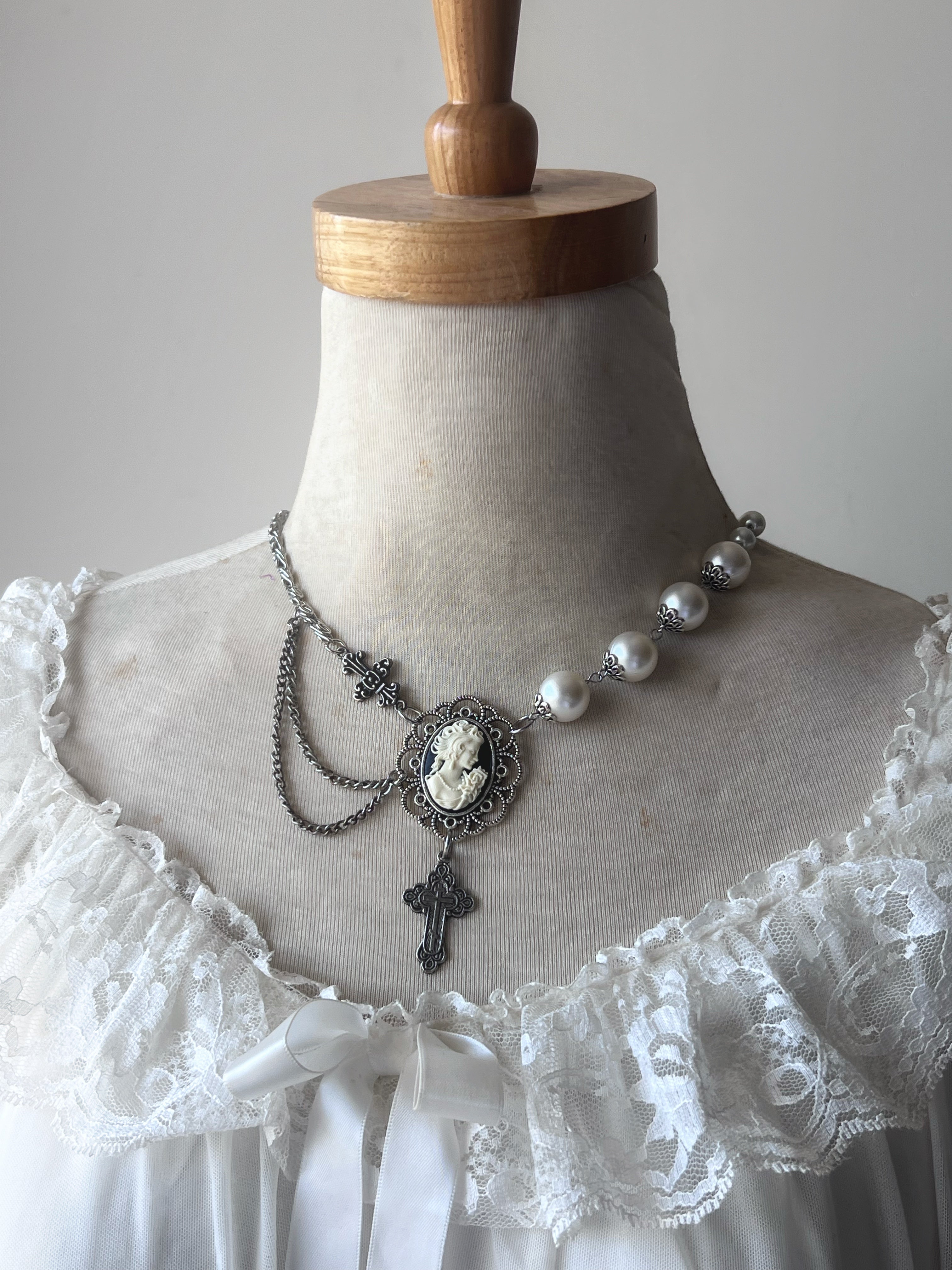 The lost bride necklace 𓂃 ࣪˖ ִֶ♱ ྀིྀ