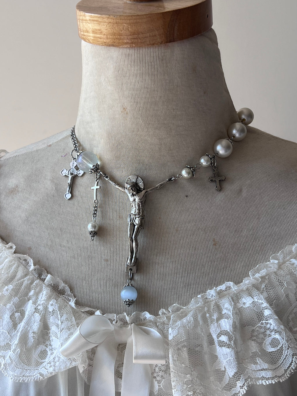 ⋆.° ⋆♱⋆The chapel necklace ⋆.° ⋆♱⋆