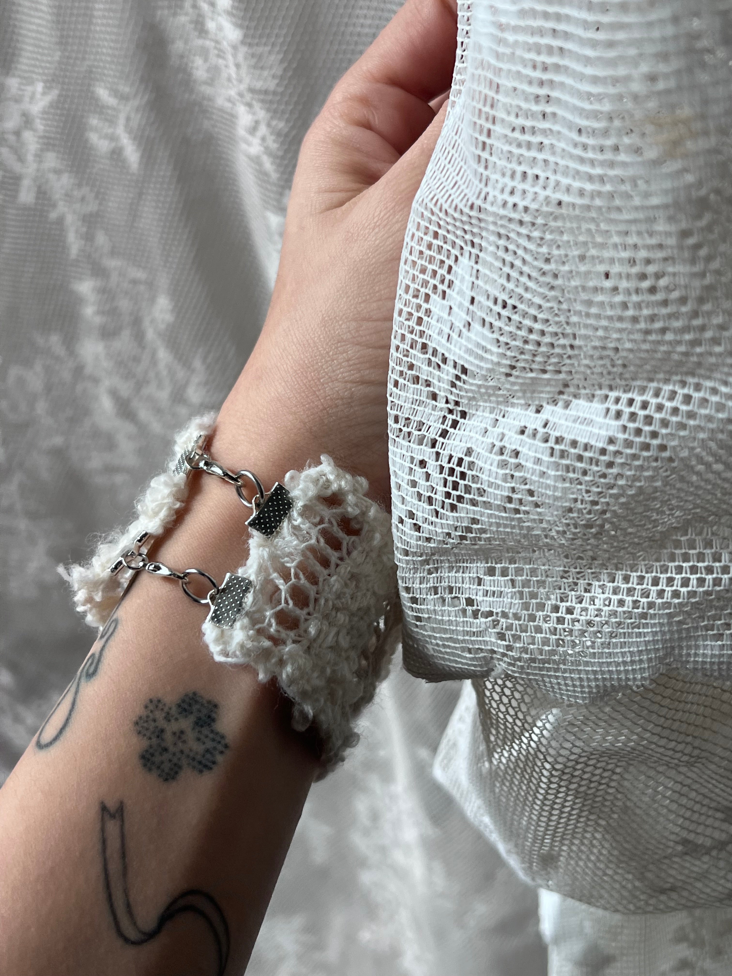 Snow angel cuff ִֶָ.࣪ ִֶָ🪽་༘࿐