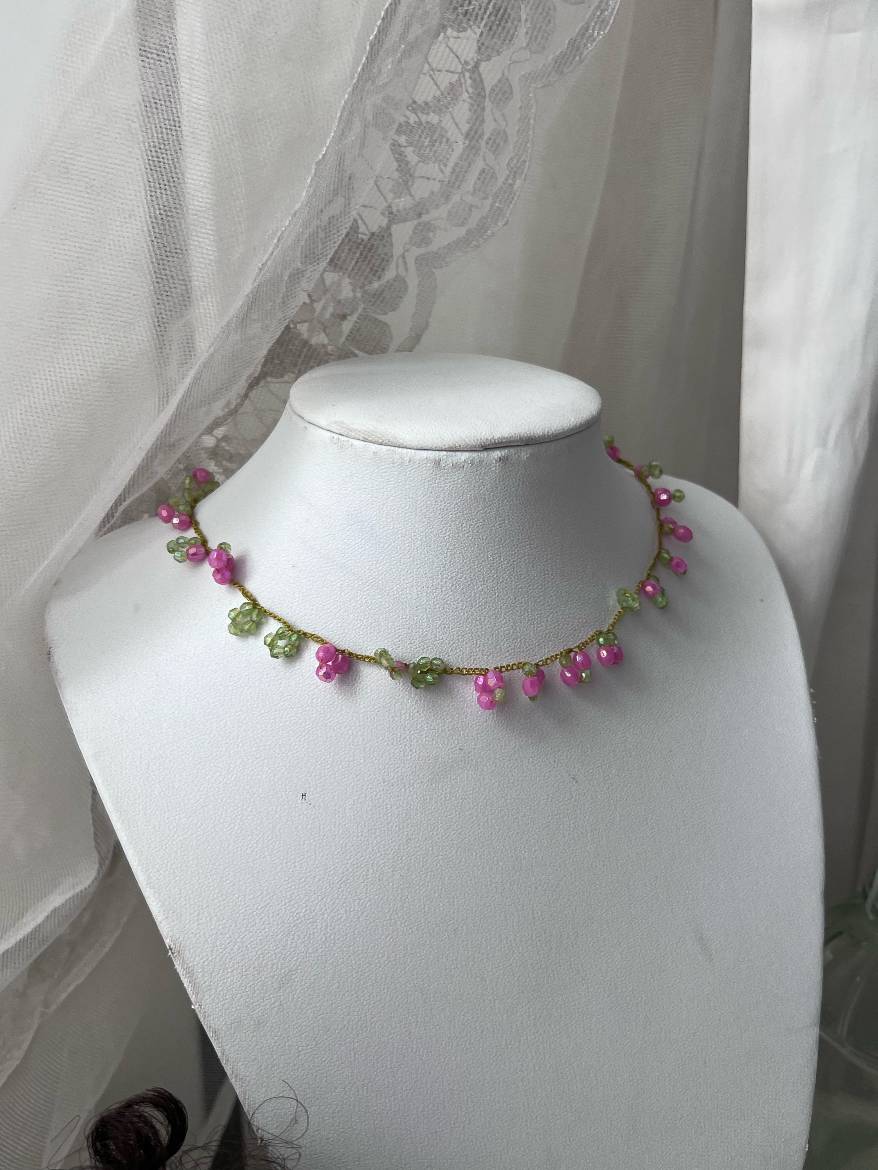 Lush garden choker/ necklace💗⋆˚✿˖°🌱