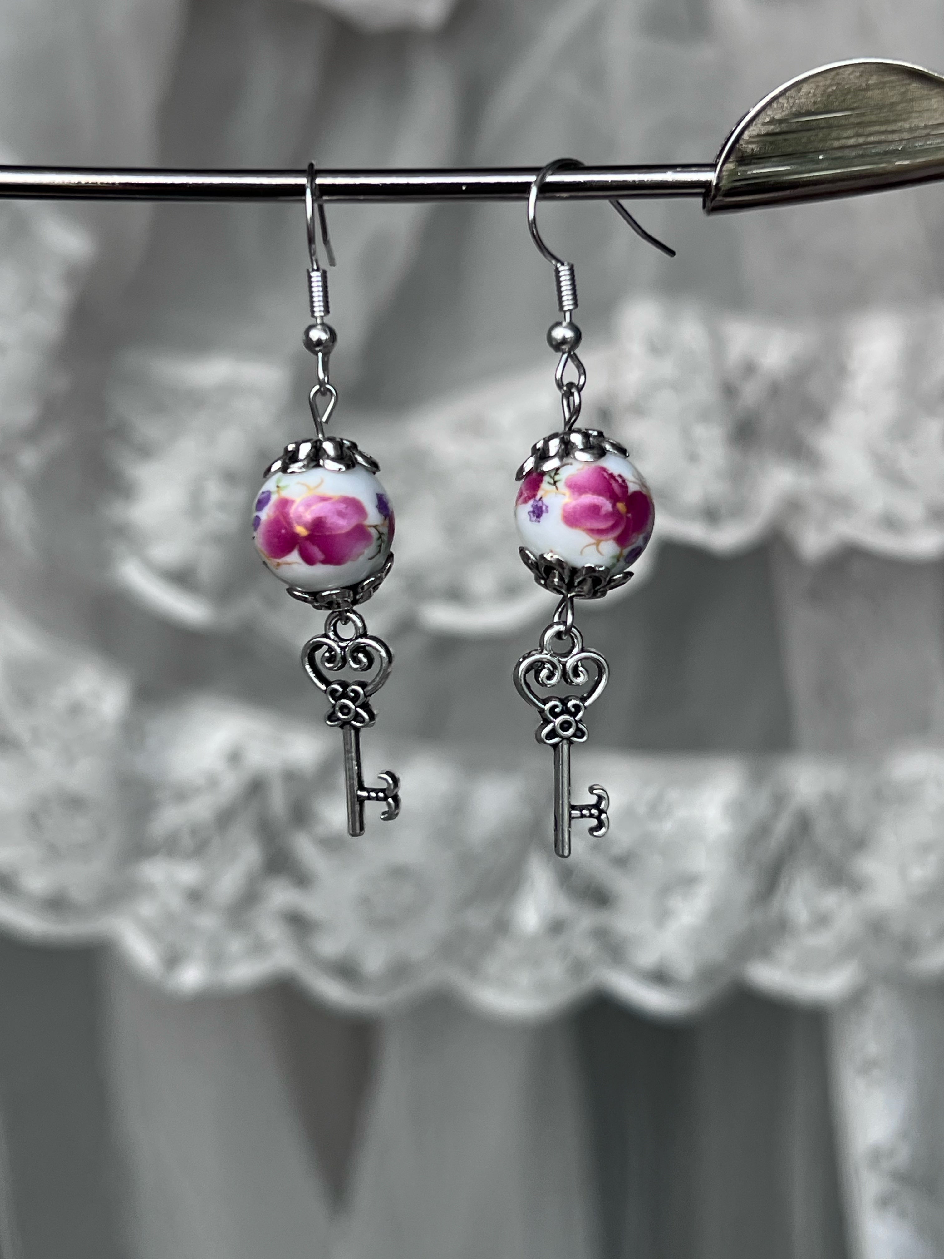 Secret garden earrings 🗝️˚˖𓍢ִ໋🌷͙֒✧