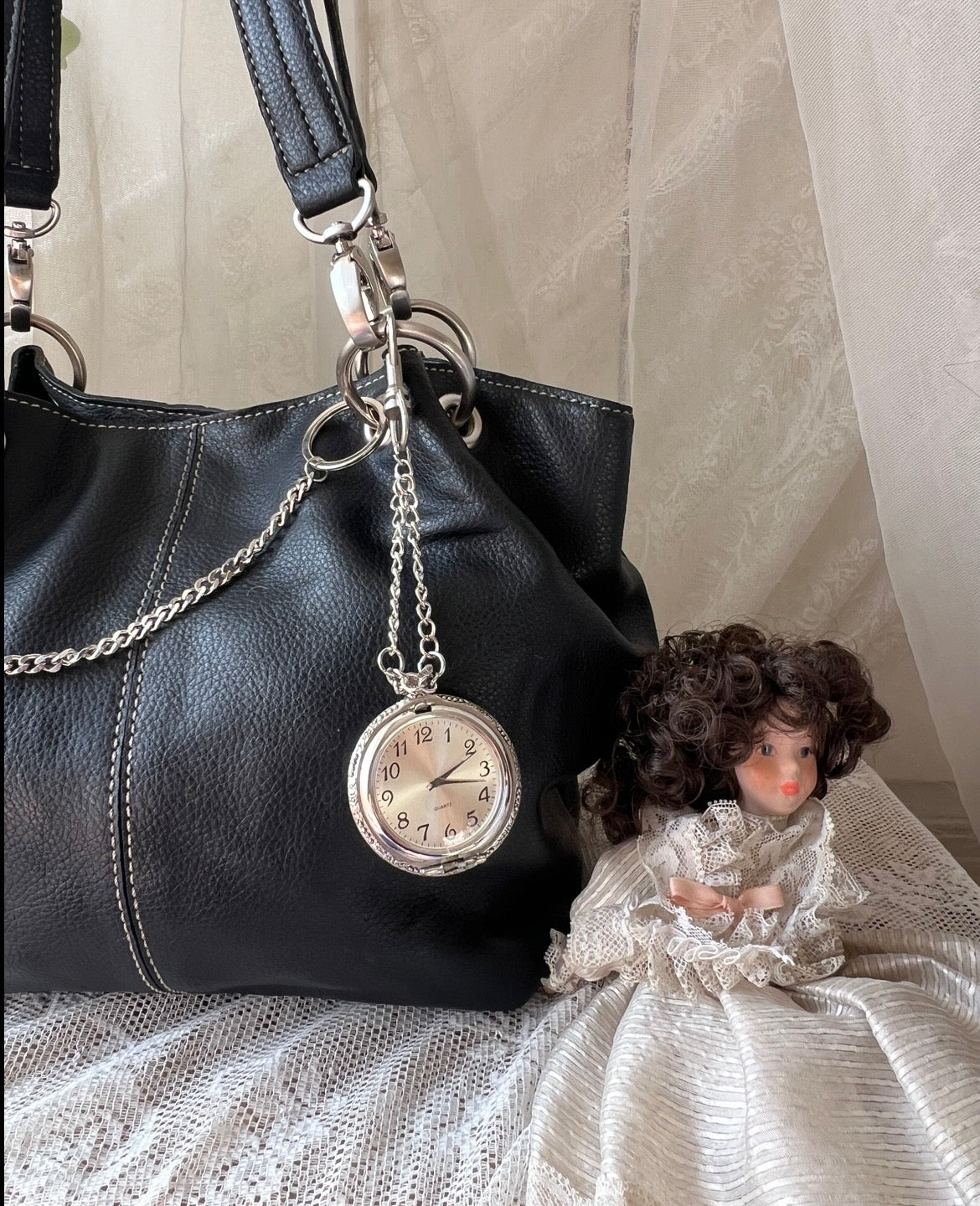 Stop watch charm ⋆.° 𖤉 🕰️ 𐙚₊