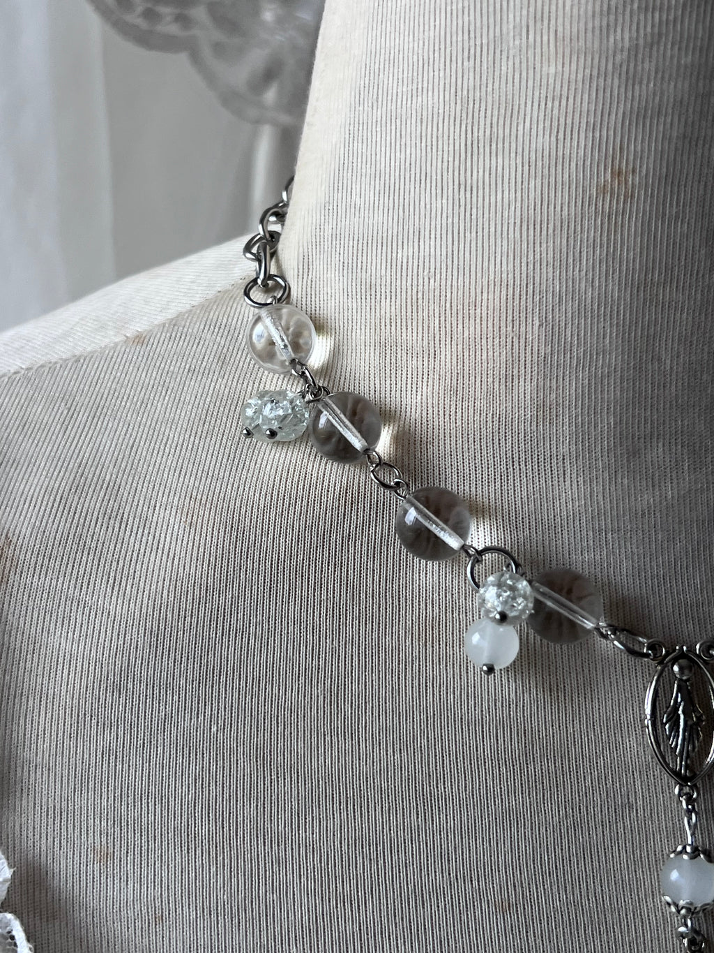Frost rosary necklace ࣪ ִֶָ🪽་༘࿐