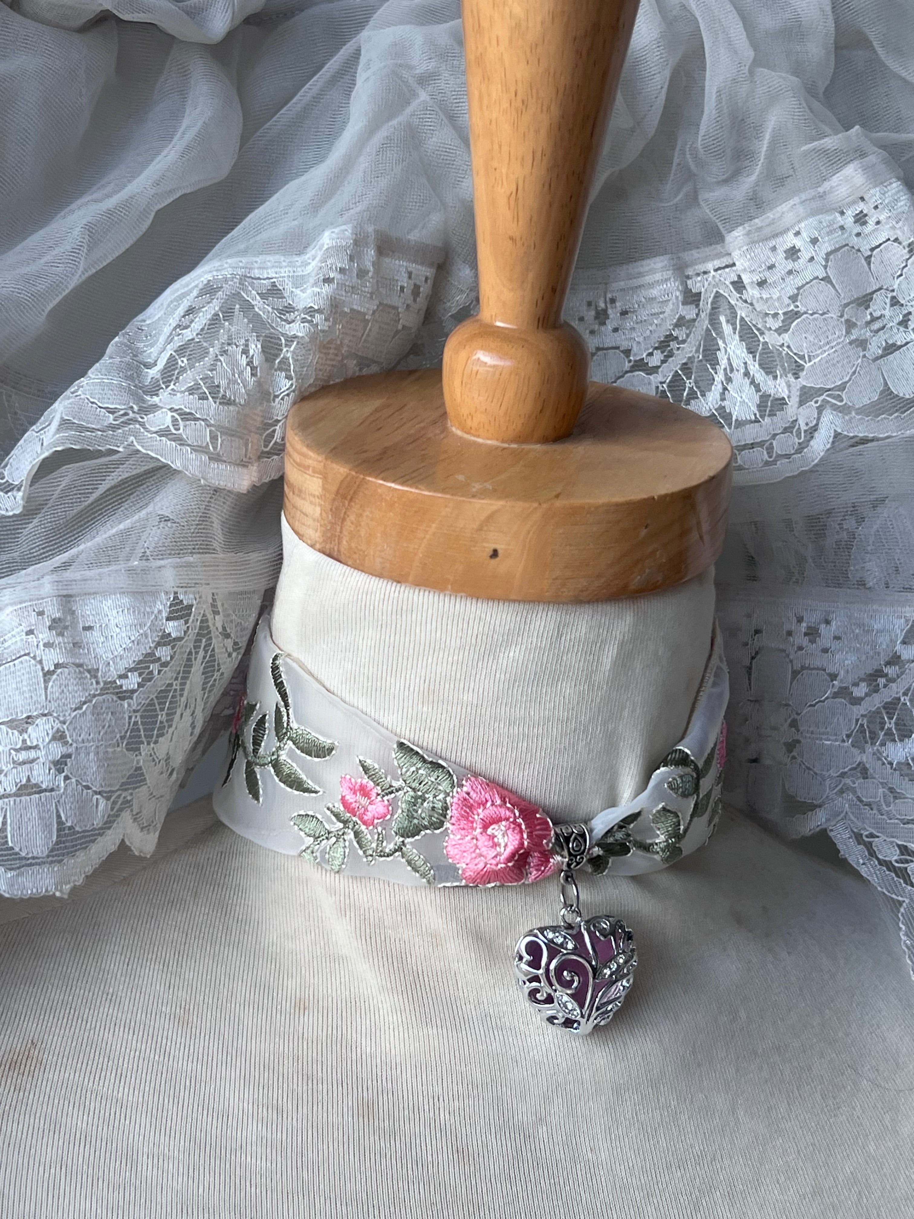 Blushing relic choker ˚˖𓍢ִ໋🌷͙֒✧˚.🎀༘⋆