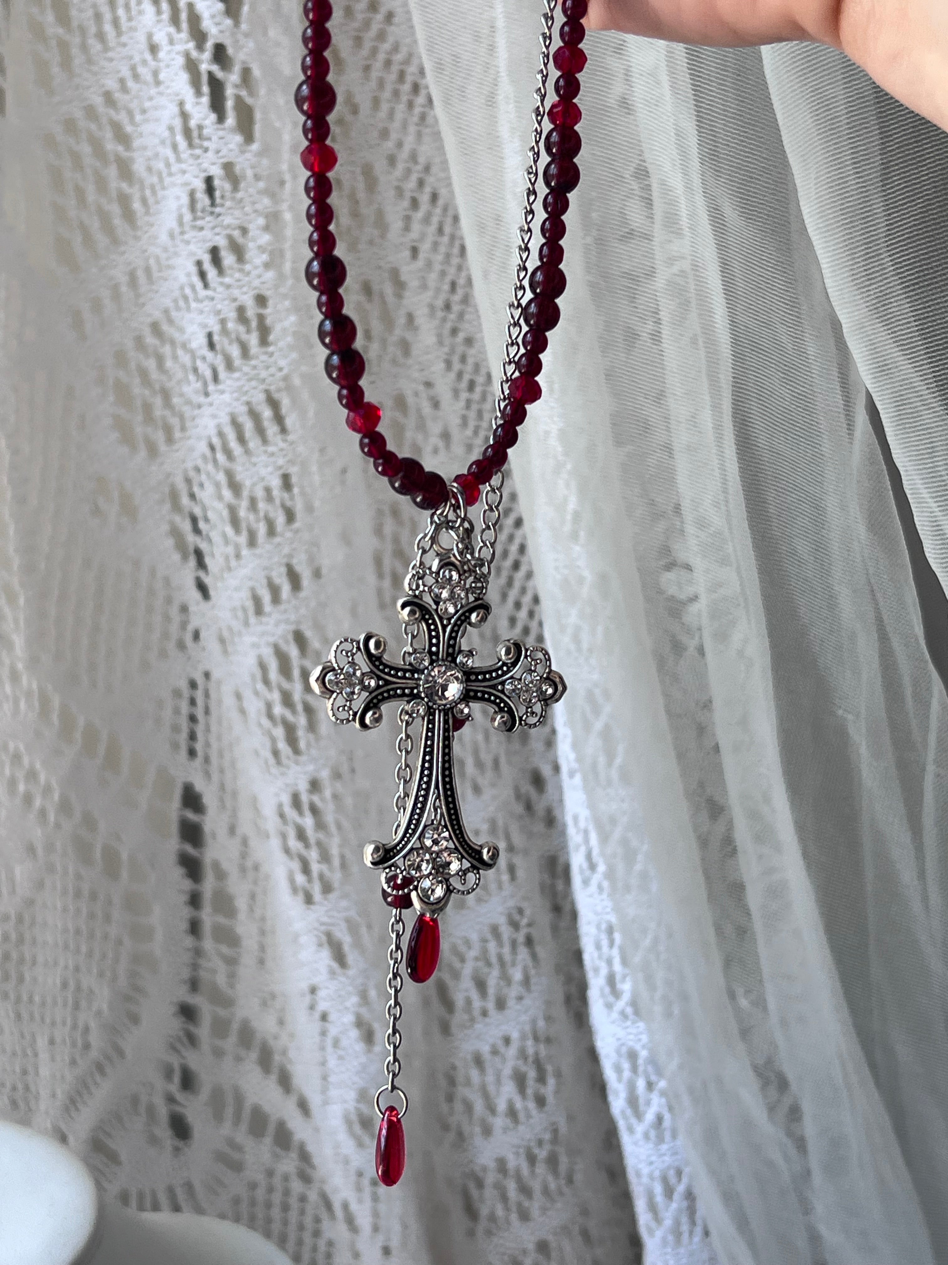 Saint valentine necklace ⋆⁺ ♱🩸₊⋆
