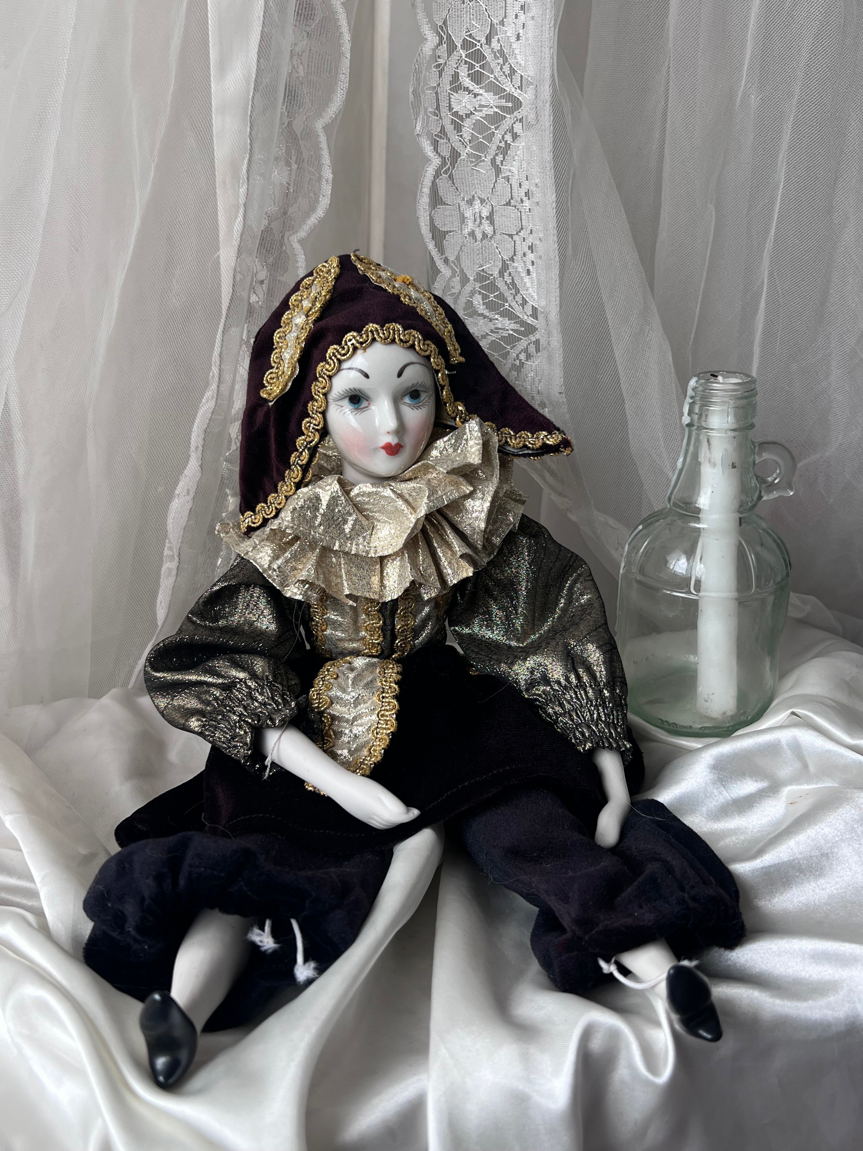 Vintage Porcelain Jester Doll ⋆.˚🃏⋆✮⋆˙