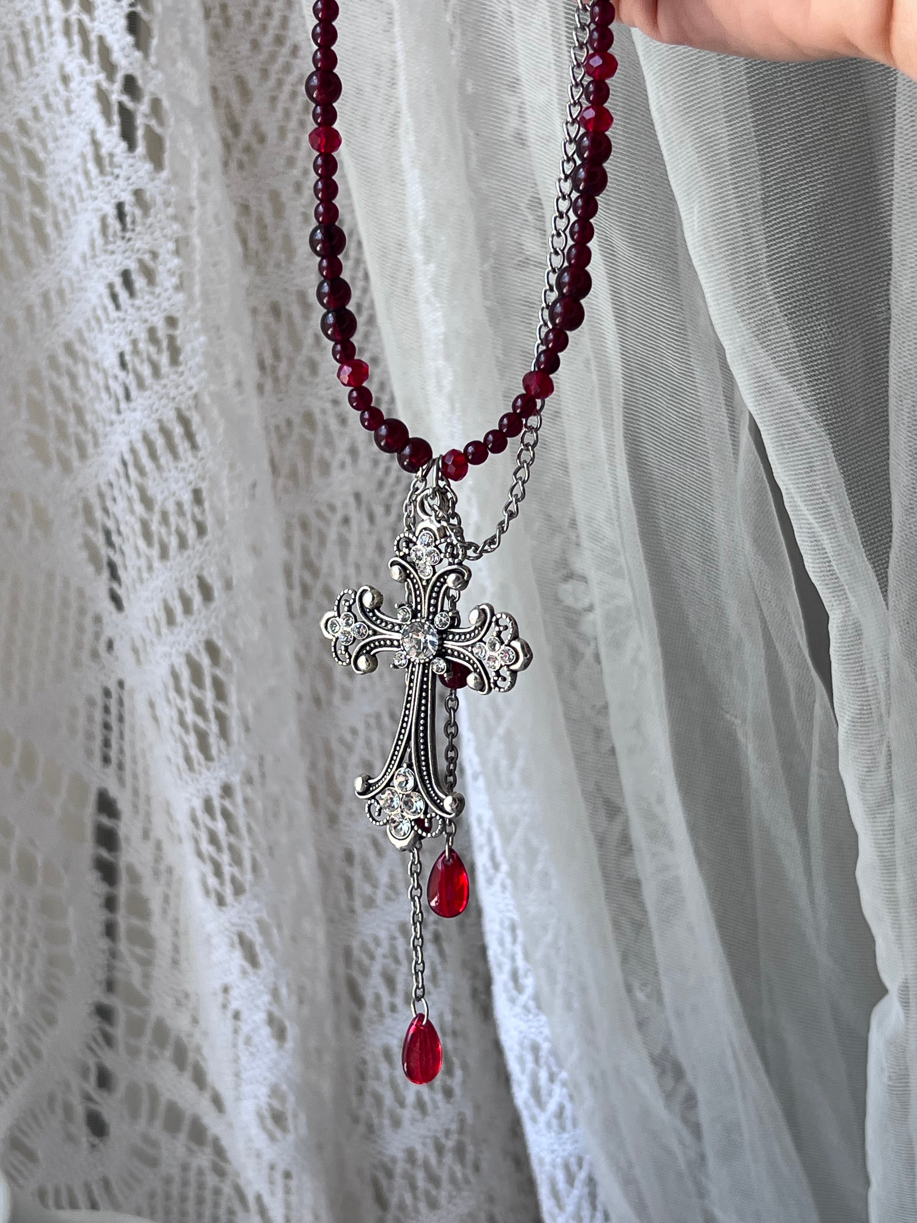 Saint valentine necklace ⋆⁺ ♱🩸₊⋆